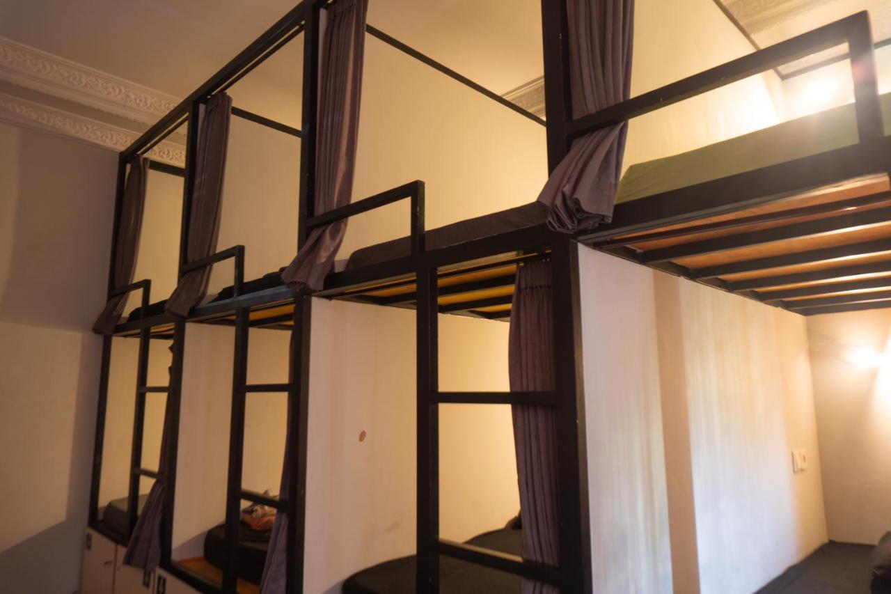 Sunshot Hostel Legian Exterior foto